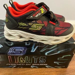 Boys Skechers 13 little boys light up sneakers